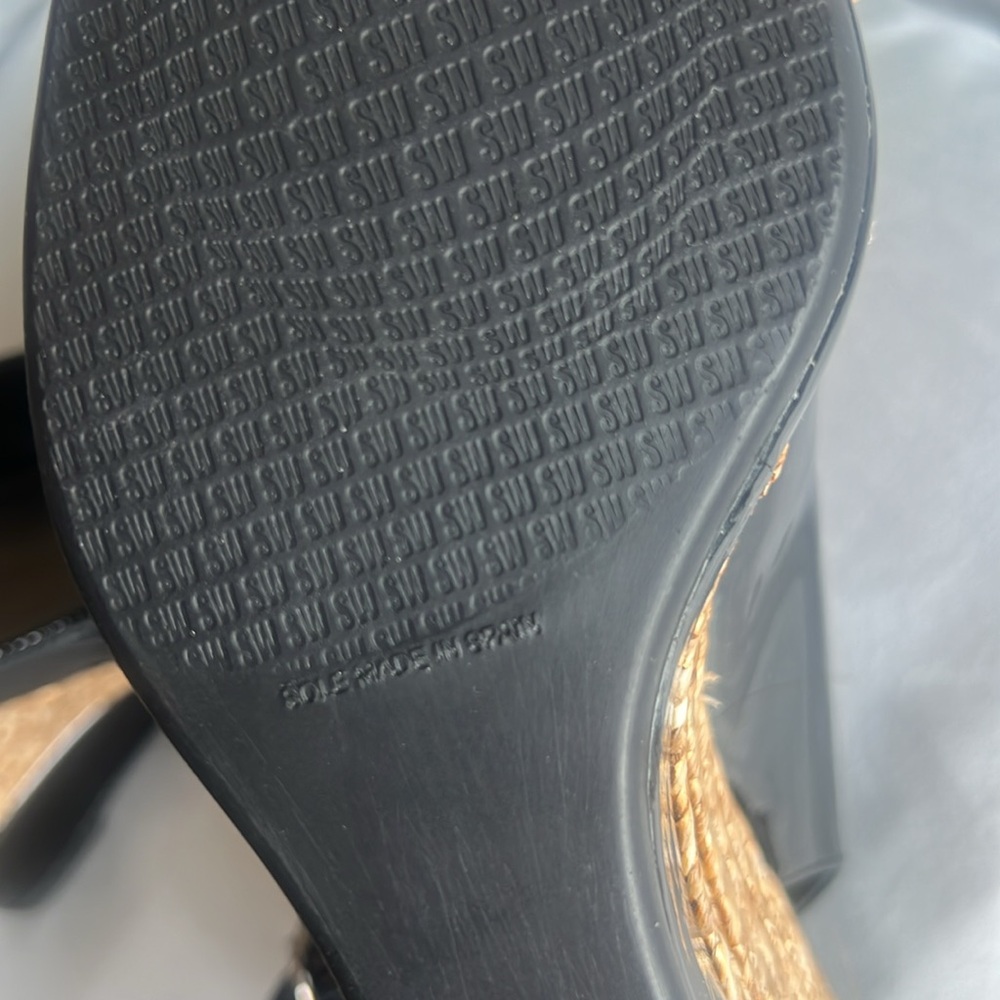 Stuart Weitzman NWT 7.5m Black Patent and Woven Wedges - Picture 10 of 14